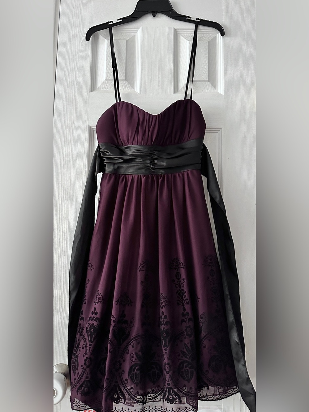 Y2K 2000’s Speechless Plum Strapless Dress with Black Sash